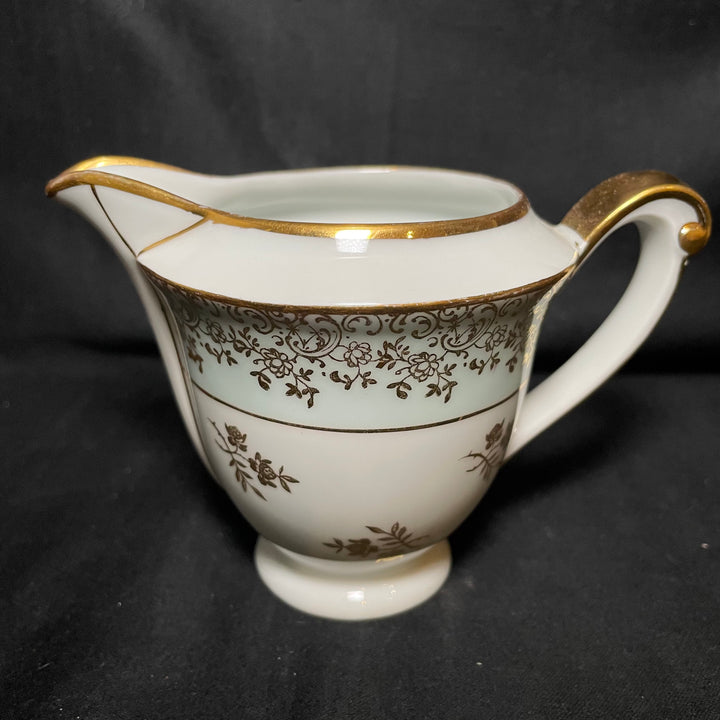 Petit vase français amusant, Mort à l&