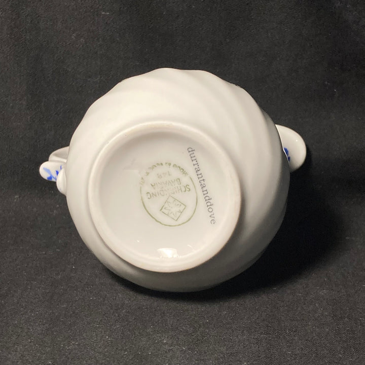 Petit vase français amusant, Mort à l&