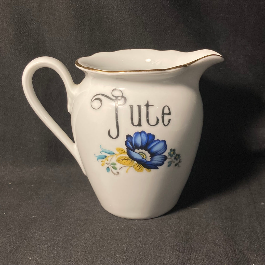 Service à café "Eau de pute", cadeau original et rigolo en porcelaine vintage française recyclée