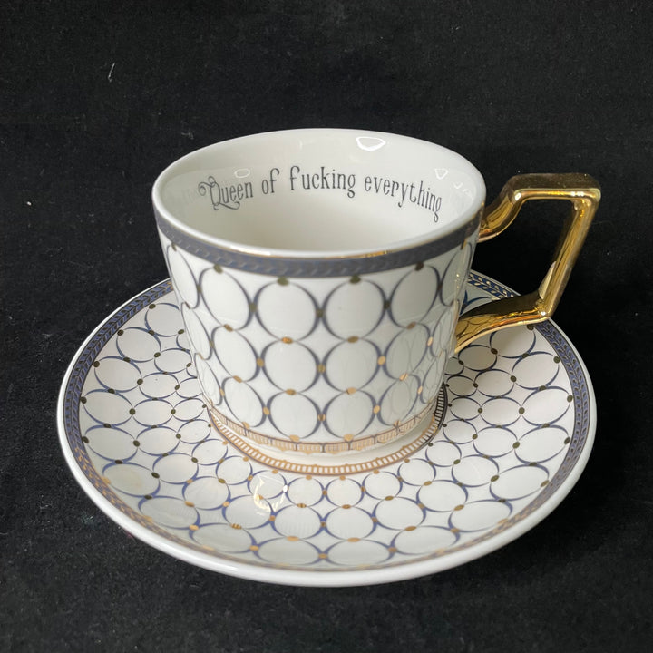 Tasse vulgaire "Reine de tout, putain", cadeau vintage original et humoristique