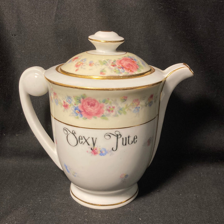 Service à café "Eau de pute", cadeau original et rigolo en porcelaine vintage française recyclée