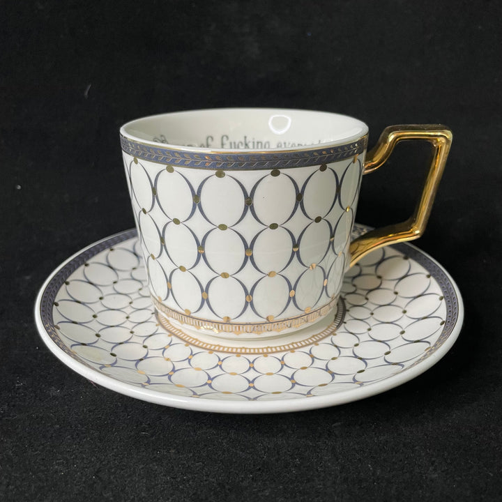 Tasse vulgaire "Reine de tout, putain", cadeau vintage original et humoristique