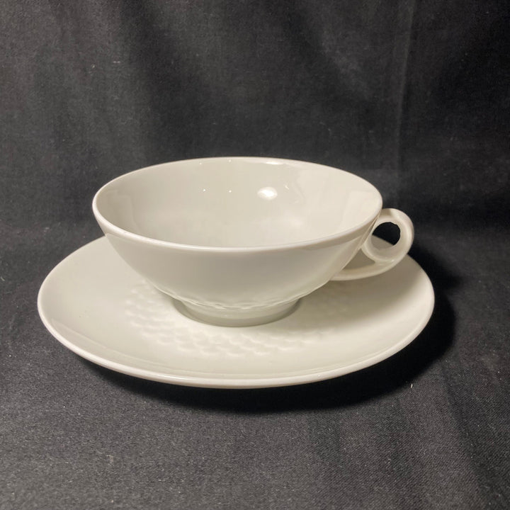 Vulgar teacup, You&