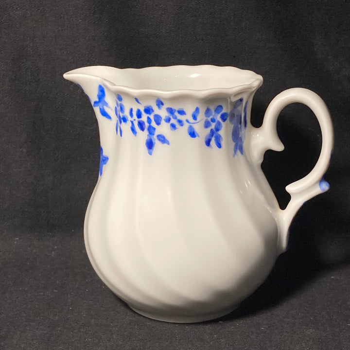 Petit vase français amusant, Mort à l&