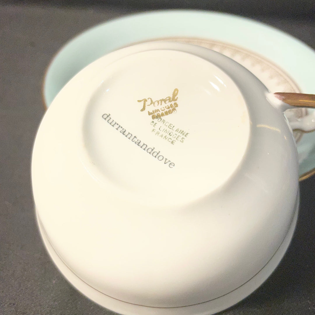 "Joyeux Noel Connard", tasse à cafe, cadeau en porcelaine française vintage recyclée